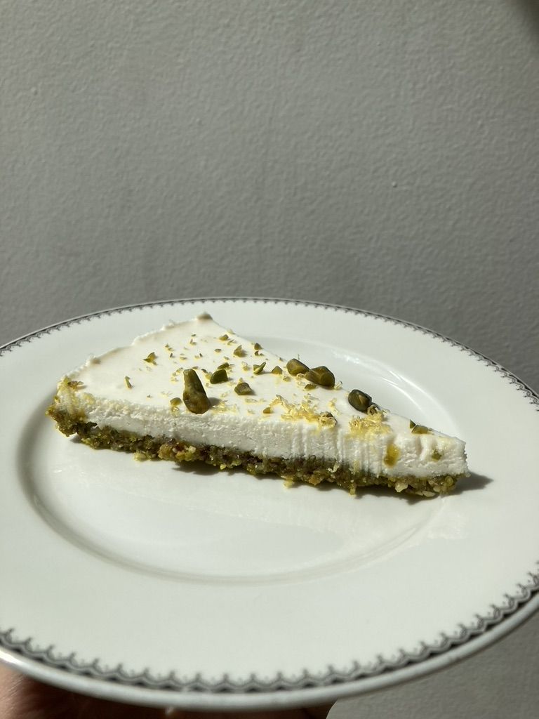 vegane Zitronen-Cashew-Pistazien-Tarte.jpeg vegane Zitronen-Cashew-Pistazien-Tarte